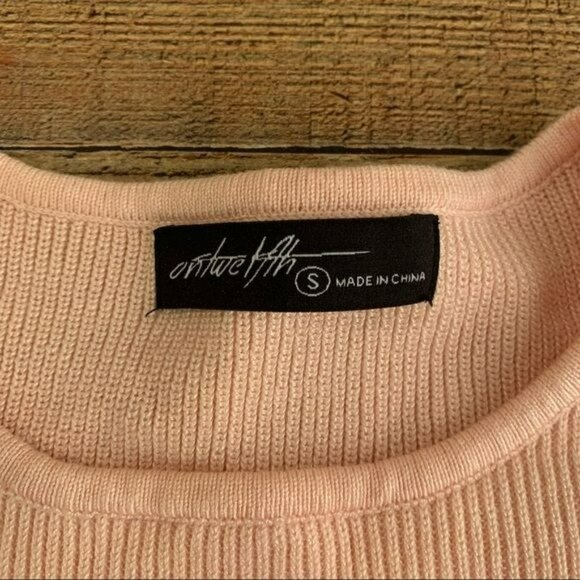 On twelfth women's size small pink ribbed knit sweater with puff long sleeves - Picture 6 of 8